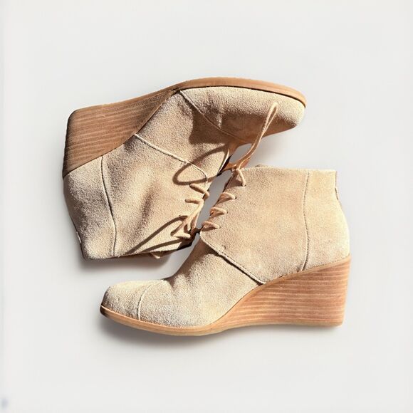 TOMS 300615 Beige Suede 2-Eye Laced Cap Toe Wedge Booties – Women’s Size 8 - Picture 8 of 9